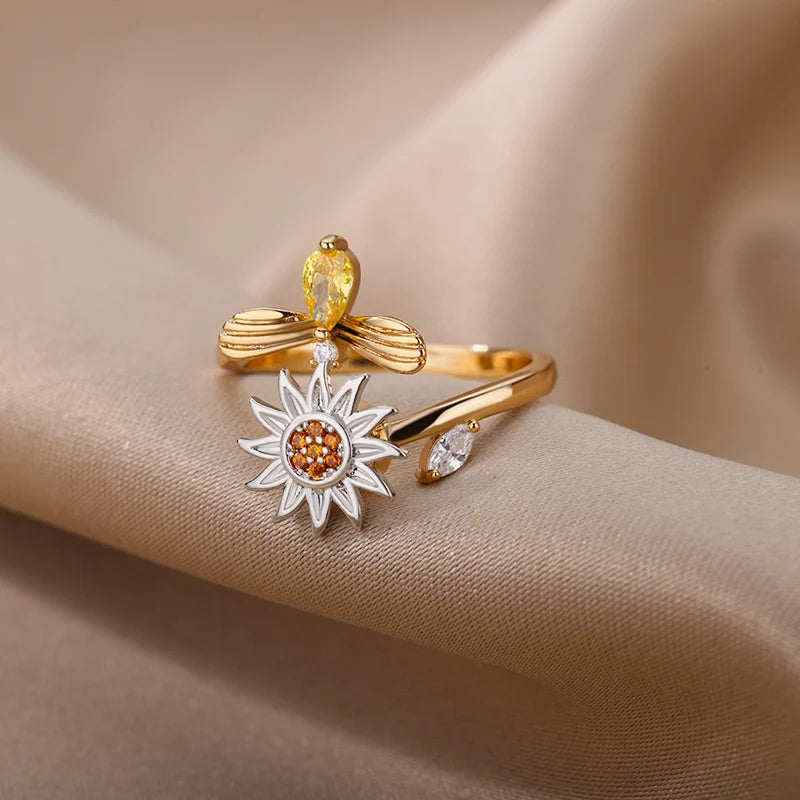 Luna Bloom Ring